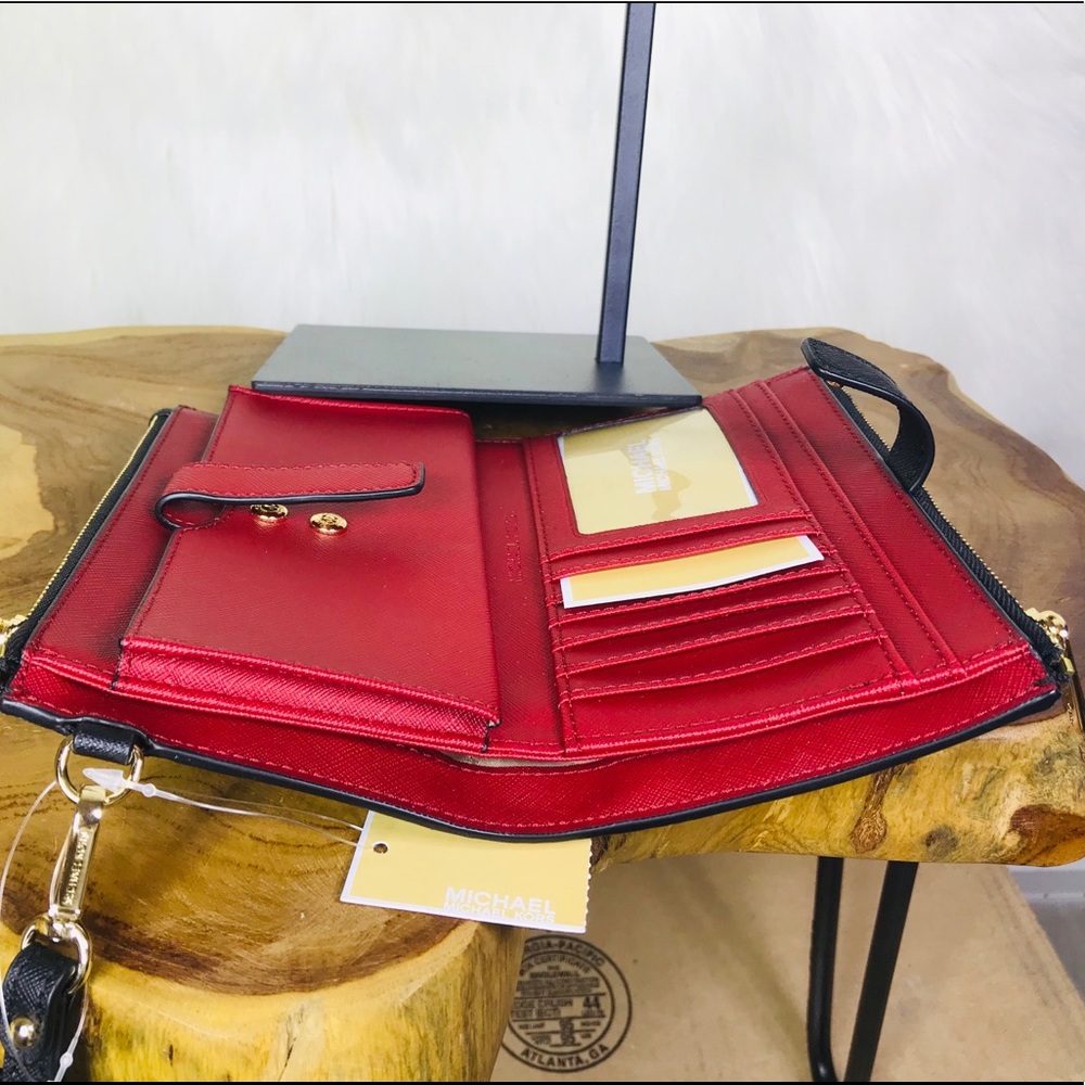 Michael Kors Large Flat Phone Case Floral Wristlet - Picture 6 of 8